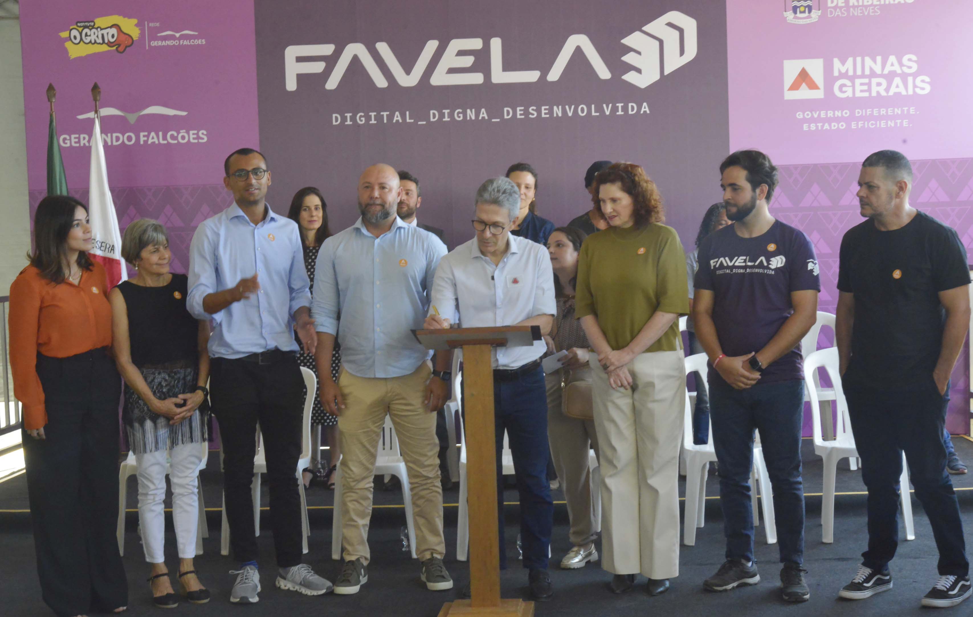 Governo de Minas firma parceria para melhorar a vida de 150 famílias de Ribeirão das Neves com o projeto Favela 3D