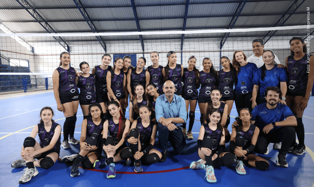 Governo de Minas vistoria obras de revitalização de ginásio poliesportivo em Poços de Caldas