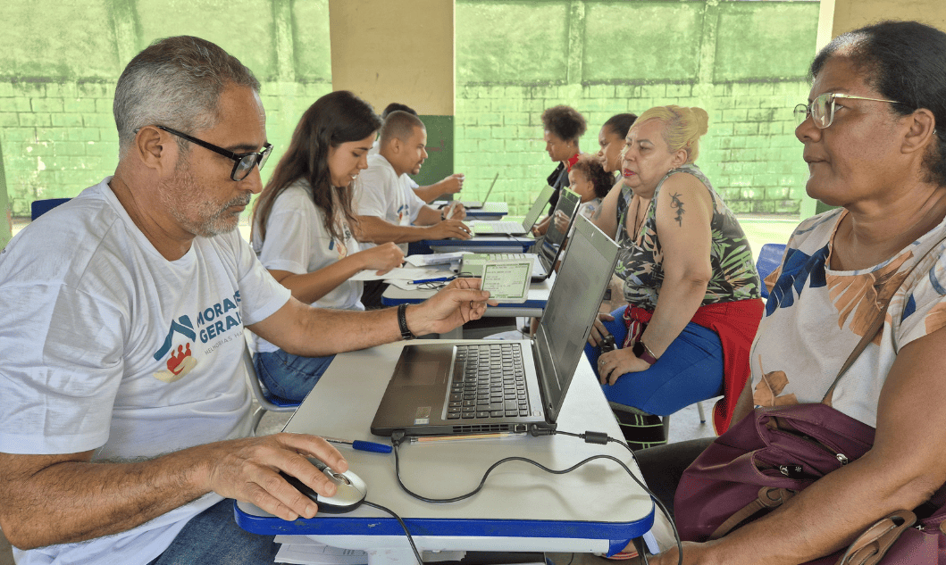 Governo de Minas avança na expansão do Moradas Gerais com ação no Aglomerado da Serra